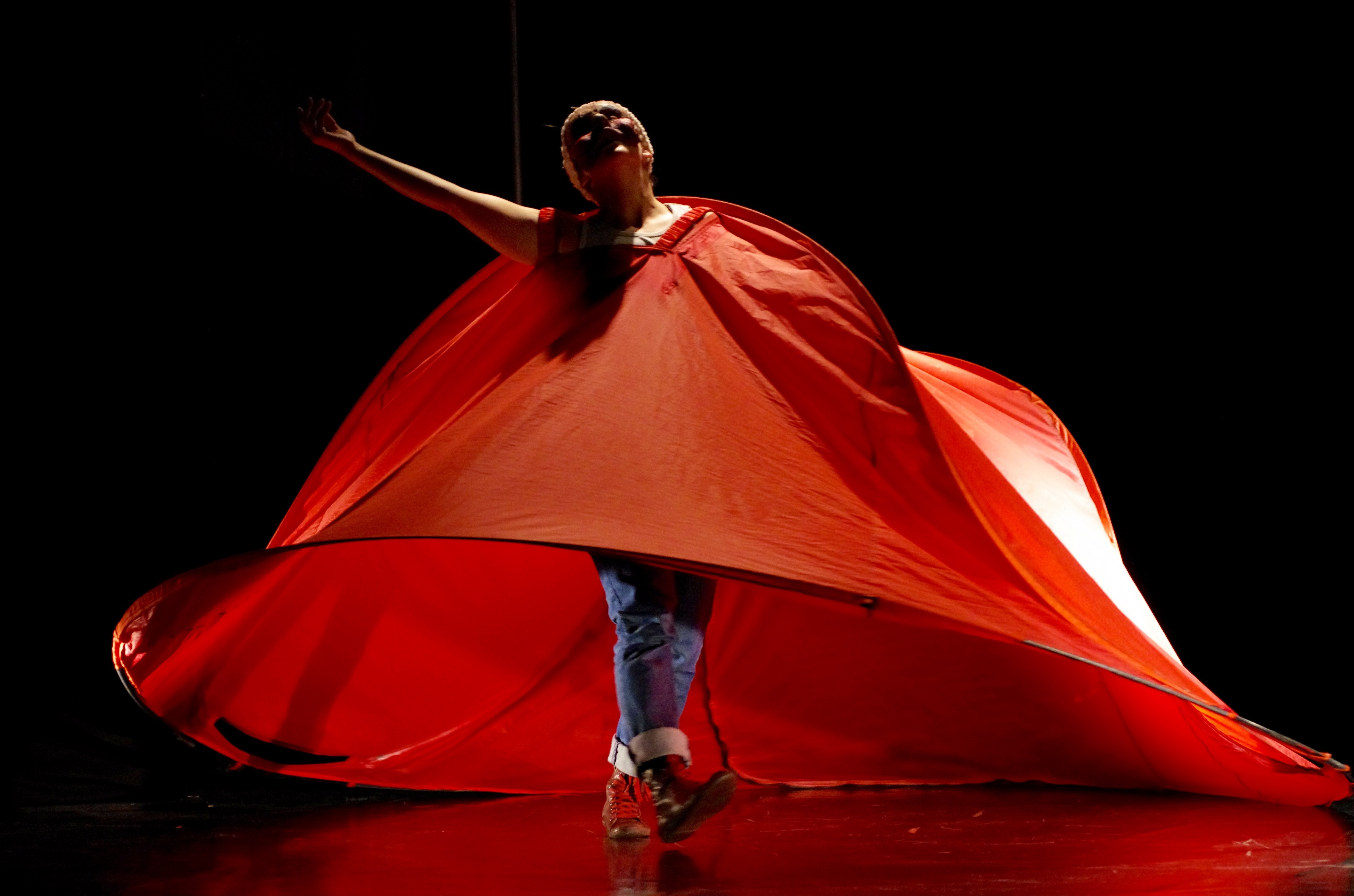 QUINCAILLE ET MACADAM - Solo de danse-théâtre dès 6 ans