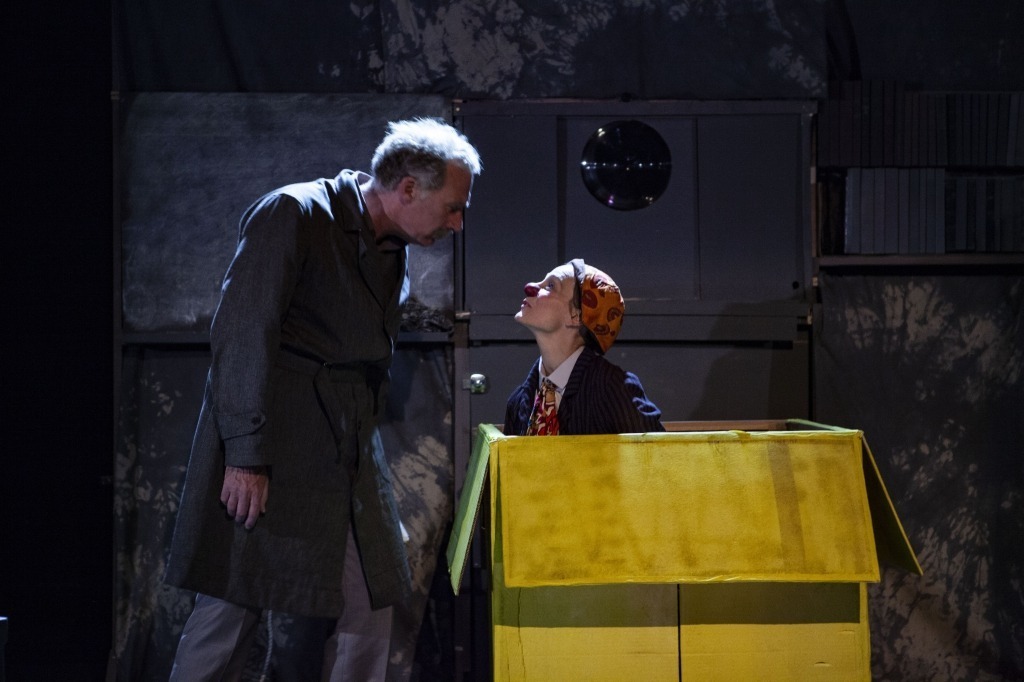 L'AMI (DE MON AMI). Spectacle avec comédien clown et marionnettes. Dès 6 ans