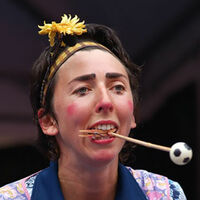 Théâtre: 12 rue d'la joie!