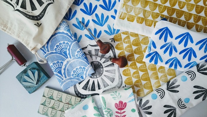 Atelier parent enfant | Impression textile : ma trousse de vacances Atelier parent enfant | Impression textile : ma trousse de vacances