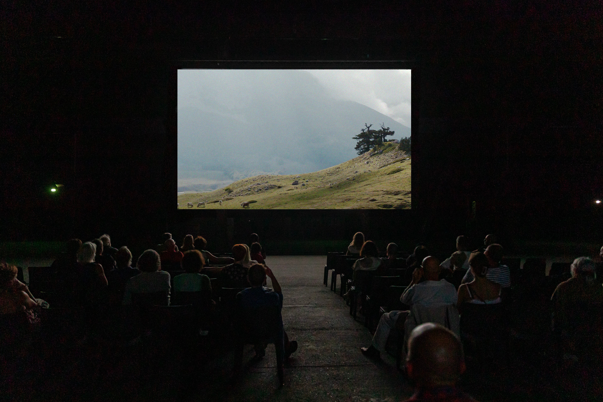LUMA Arles organise une série de projections au Parc des Ateliers, en accès libre sur réservation.