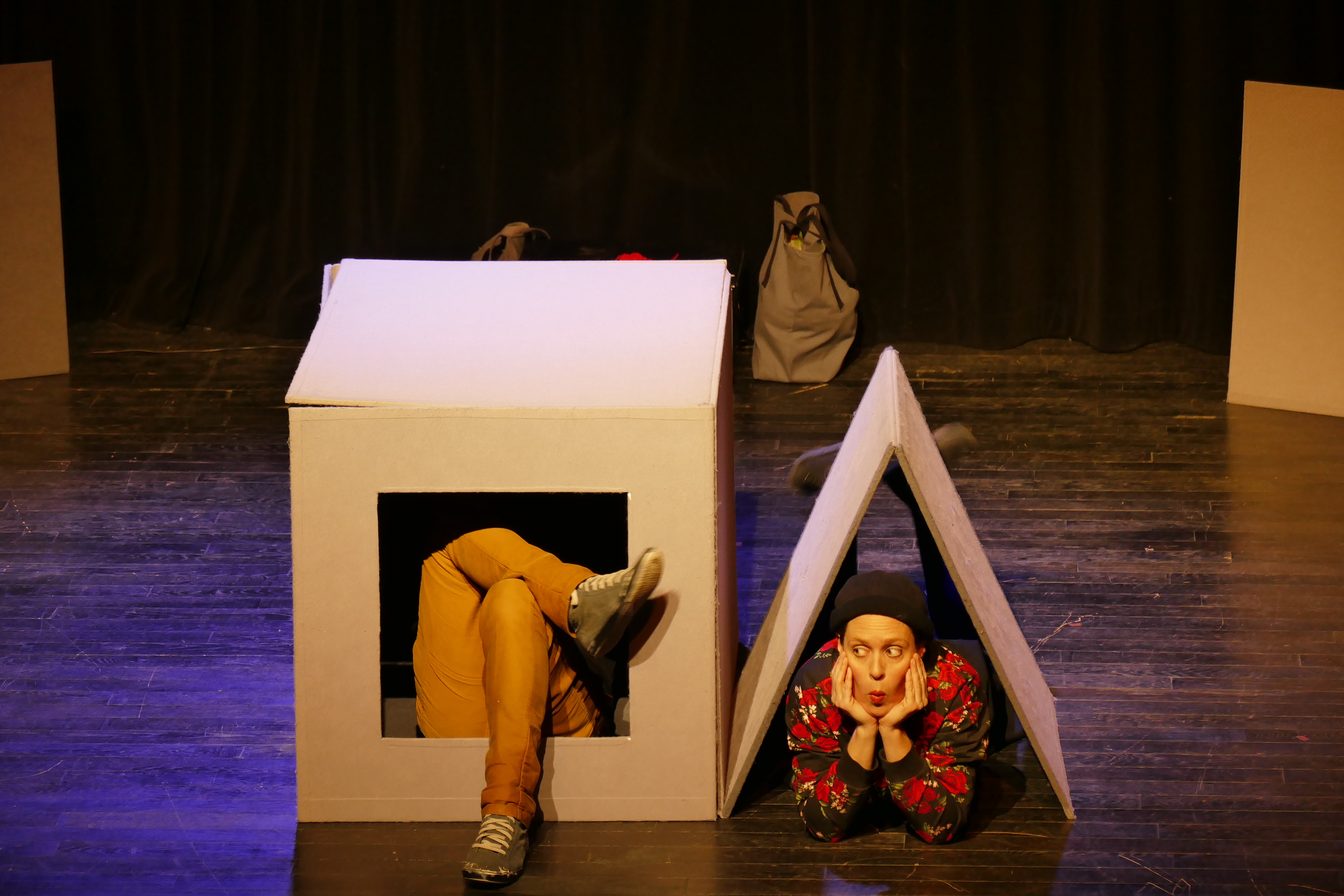 OÏKOS - HISTOIRES DE MAISONS - Spectacle à partir de 3 ans