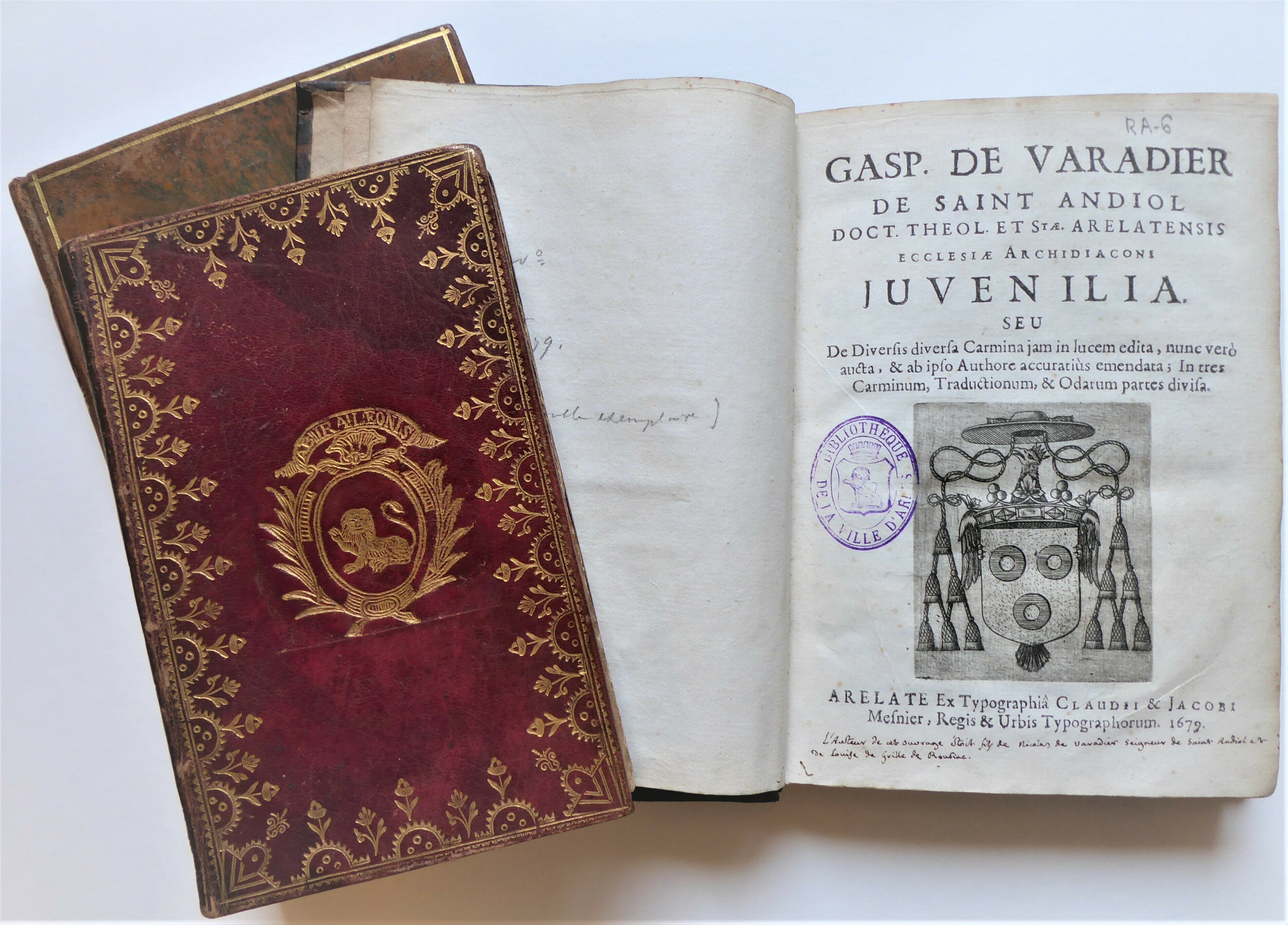 Exposition de documents anciens de la Médiathèque